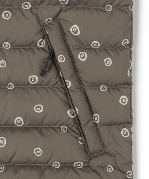 DANTON(ダントン)の「KIDS' INNER DOWN CREWNECK VEST POLKA DOT(ダウンベスト・キッズ・グレー系その他/ベージュ系その他・125/115/135/105)」の7枚目の写真