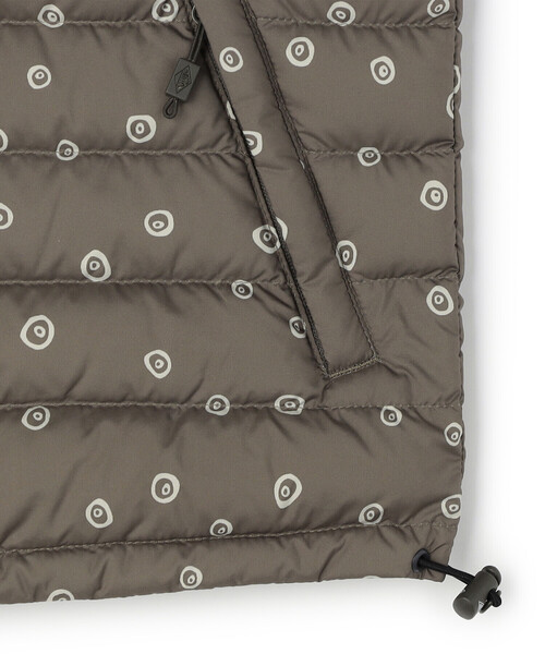 DANTON(ダントン)の「KIDS' INNER DOWN CREWNECK VEST POLKA DOT(ダウンベスト・キッズ・グレー系その他/ベージュ系その他・125/115/135/105)」の8枚目の写真