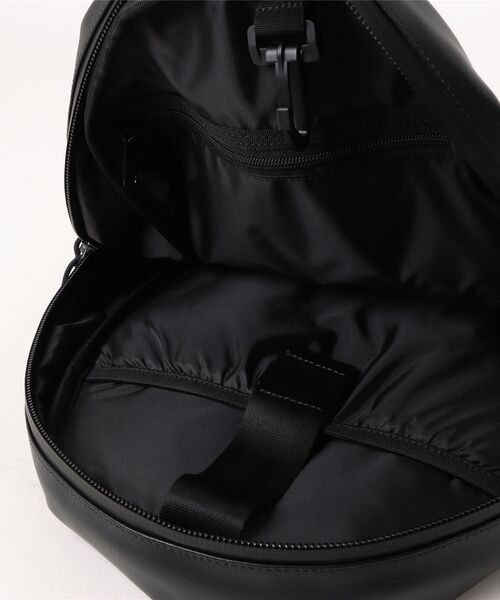 NEW ERA/ニューエラ バックパック LIGHT PACK SY LEATHER ライトパック