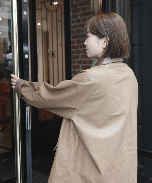 Firsthand（ファーストハンド）の「Firsthand/ファーストハンド オーバーサイズ レザレットブルゾン / 異素材切り替え / 2WAY スタンドカラー ブルゾン（ブルゾン・レディース・ブラウン/キャメル・ﾌﾘ-）」の18枚目の写真