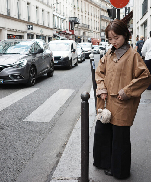 Firsthand（ファーストハンド）の「Firsthand/ファーストハンド オーバーサイズ レザレットブルゾン / 異素材切り替え / 2WAY スタンドカラー ブルゾン（ブルゾン・レディース・ブラウン/キャメル・ﾌﾘ-）」の3枚目の写真