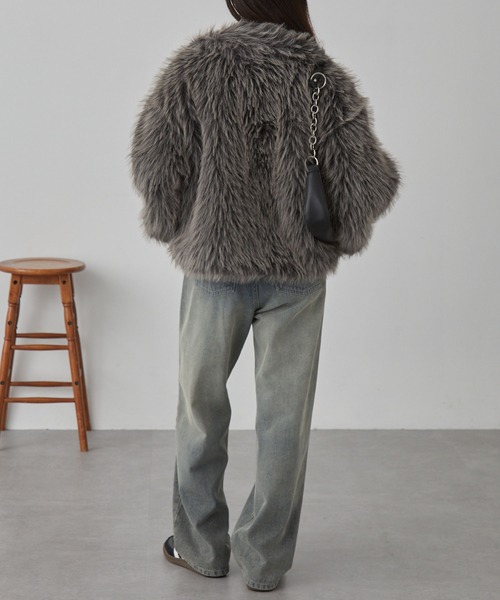 柔らか毛皮　ドルマンスリーブ　ボリュームコート 肌触り良好　ふわふわ　黒 nui nullu】スタンドカラーボリュームファーショートブルゾン