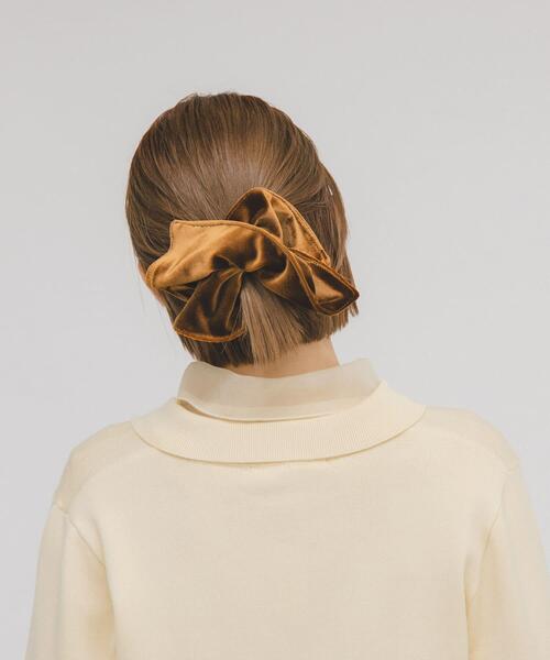 KBF（ケイビーエフ）の「スクエアベロアシュシュ（ヘアゴム・レディース・ブラック/ブラウン・ONE）」の5枚目の写真