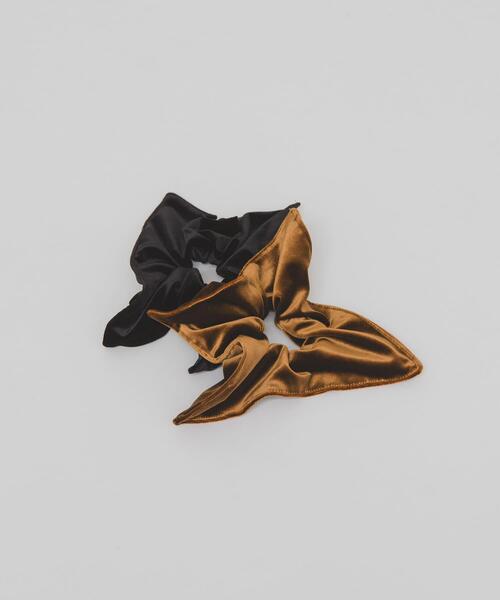 KBF（ケイビーエフ）の「スクエアベロアシュシュ（ヘアゴム・レディース・ブラック/ブラウン・ONE）」の6枚目の写真