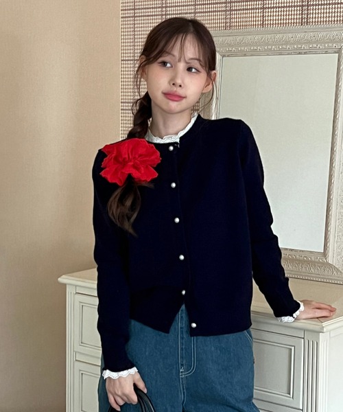 by muni:r（バイ ムニール）の「【お気に入り登録数11,000突破・着用動画あり・4色展開】パールボタンカーディガン（ニット/セーター・レディース・ネイビー/ブラック/アイボリー/グレー・FREE）」の4枚目の写真