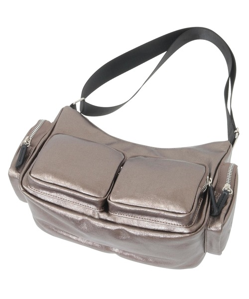 CONVERSE TOKYO(コンバーストウキョウ)の「METALLIC MULTI POCKET SHOULDER BAG(ショルダーバッグ・レディース・ブロンズ/シルバー/ブラック・FREE)」の16枚目の写真