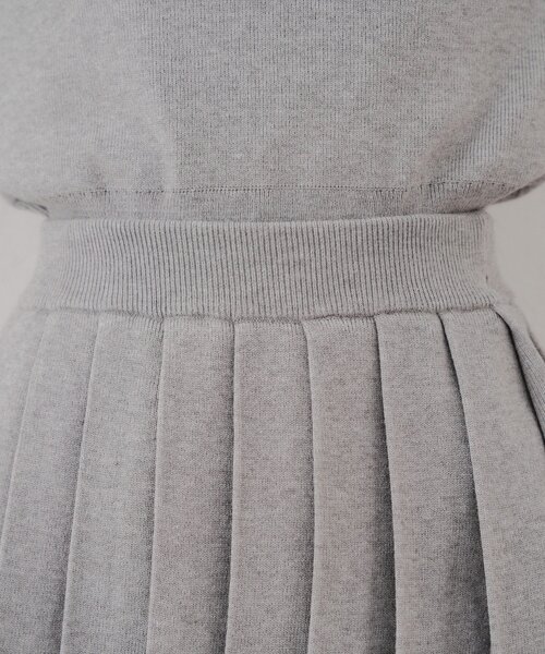 continuer de NICE CLAUP（コンティニューデナイスクラップ）の「【WEB限定】ドッキングポロ＆ミニプリーツスカート（ワンピース・レディース・ネイビー/トップグレー・FREE）」の7枚目の写真