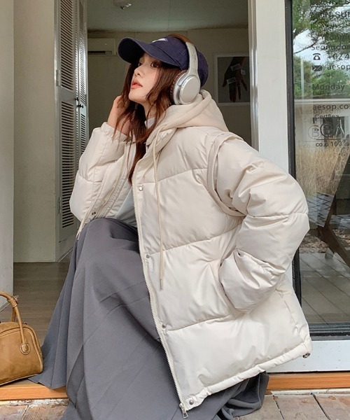Ritzy(リッツィー)の「3WAY 袖&フード脱着 スタンドカラー エコダウンジャケット(ダウンジャケット/コート・レディース・ブラック/オフホワイト/グレー/モカ/ベージュ・M/L)」の7枚目の写真