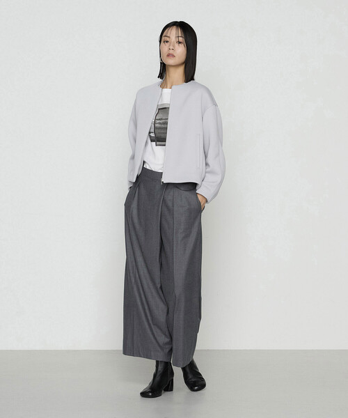 COMME CA(コムサ)の「ダブルエアーダンボール ノーカラーブルゾン(ブルゾン・レディース・ブラック/ライトグレー/ブルー系その他・9号)」の7枚目の写真