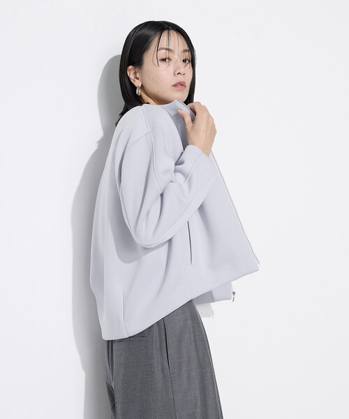 COMME CA(コムサ)の「ダブルエアーダンボール ノーカラーブルゾン(ブルゾン・レディース・ブラック/ライトグレー/ブルー系その他・9号)」の11枚目の写真