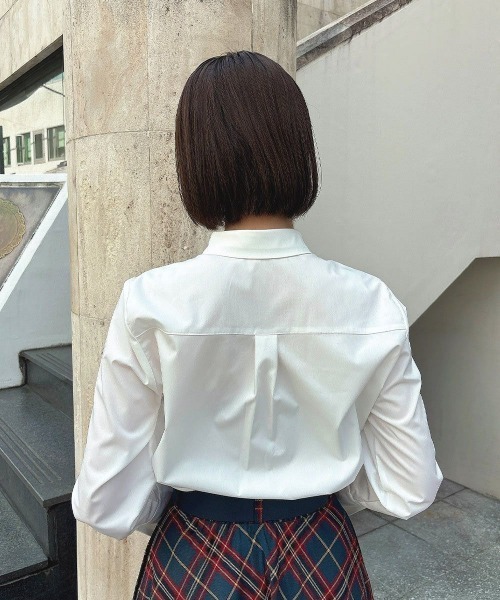 an another angelus（アンアナザーアンジェラス）の「ビジュー釦タイ付きシャツ（シャツ/ブラウス・レディース・オフホワイト/ベージュ・FREE）」の7枚目の写真