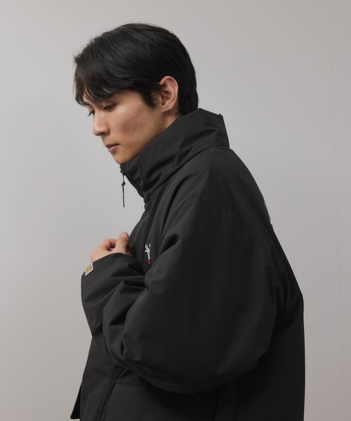 Philip Lumbang(フィリップランバン)の「【Philip Lumbang / フィリップ・ランバン】 防風中綿スタンドジャケット(ブルゾン・メンズ・ブラック/ブラウン/チャコールグレー・XL/L/M)」の21枚目の写真