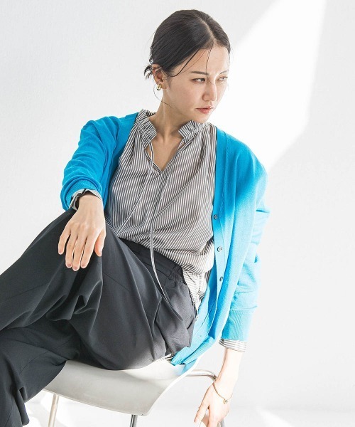 LAUTREAMONT（ロートレアモン）の「【WEB限定】ベーシックウールカーディガン≪洗える≫（カーディガン/ボレロ・レディース・ブラック/ベージュ/オフホワイト/ブルー/レッド・9号）」の19枚目の写真