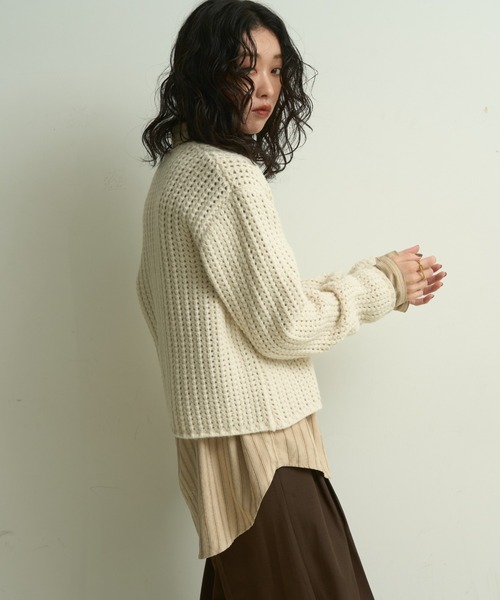 Lutim by u(ルチバイユー)の「Waffle knit multi-button cardigan / ワッフル編みマルチボタンカーディガン(カーディガン/ボレロ・レディース・アイボリー/グレー/ネイビー・FREE)」の6枚目の写真