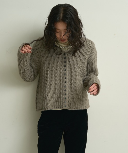 Lutim by u(ルチバイユー)の「Waffle knit multi-button cardigan / ワッフル編みマルチボタンカーディガン(カーディガン/ボレロ・レディース・アイボリー/グレー/ネイビー・FREE)」の15枚目の写真