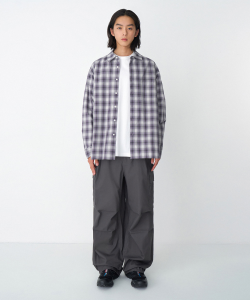 MUSINSA STANDARD（ムシンサスタンダード）の「コットンパラシュートバンディングカーゴパンツ[グレー]（その他パンツ・メンズ・その他・40/42/26/28/30/32/34/36/38）」の2枚目の写真