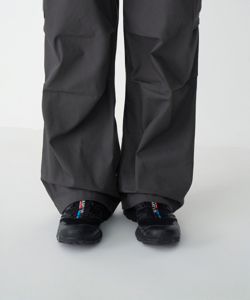MUSINSA STANDARD（ムシンサスタンダード）の「コットンパラシュートバンディングカーゴパンツ[グレー]（その他パンツ・メンズ・その他・40/42/26/28/30/32/34/36/38）」の11枚目の写真