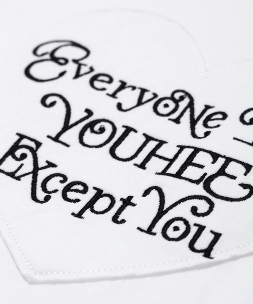 YOUHEE(ユヒ)の「APLIQUE LETTERING T-SHIRTS WHITE(Tシャツ/カットソー・レディース・その他・FREE)」の4枚目の写真