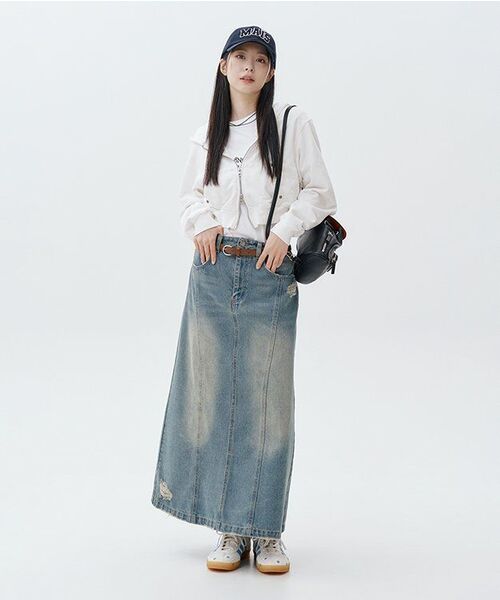 YOUHEE(ユヒ)の「APLIQUE LETTERING T-SHIRTS WHITE(Tシャツ/カットソー・レディース・その他・FREE)」の3枚目の写真