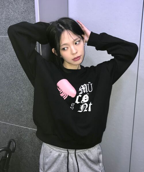 MUCENT(ムセント)の「ジェリーフィッシュシグネチャースウェット(男女共用)(スウェット・レディース・ブラック・SMALL/LARGE)」の6枚目の写真