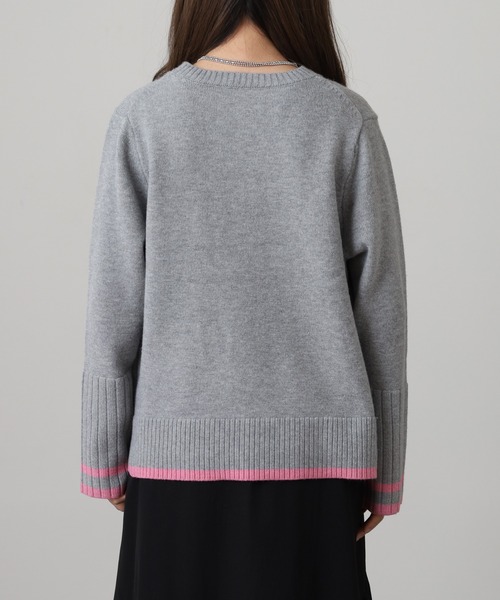 EGLANTINE(エグランティーヌ)の「EGLANTINE 配色ロゴ刺繍 袖リブニット(ニット/セーター・レディース・チャコールグレー/グレー/ブルー・38)」の18枚目の写真