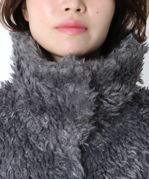 Three Four Time（ｽﾘｰﾌｫｰﾀｲﾑ）の「カールフェイクファーコート（その他アウター・レディース・オフホワイト/グレー・FREE）」の15枚目の写真