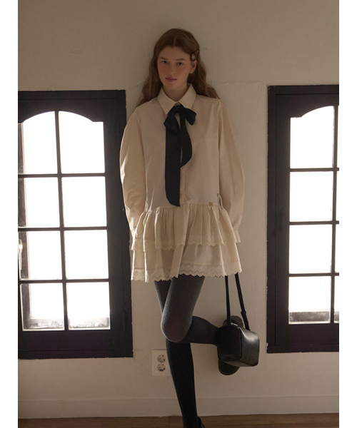 ANOETIC(アノエティック)の「LACE TIE SHIRT DRESS_BEIGE(ワンピース・レディース・ベージュ・FREE)」の3枚目の写真