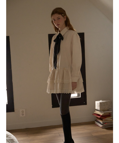 ANOETIC(アノエティック)の「LACE TIE SHIRT DRESS_BEIGE(ワンピース・レディース・ベージュ・FREE)」の5枚目の写真