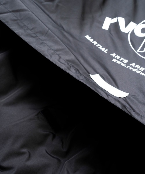 reversal.dogi.design.works(リバーサル・ドーギ・デザイン・ワークス)の「<reversal/リバーサル>rvddw MMA BENCH COAT(その他アウター・メンズ・ブラック/レッド・X-LARGE/LARGE)」の13枚目の写真