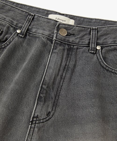 FABREGAT(ファブレガ)の「スモーキーサイドパネルデニムパンツ(デニムパンツ・メンズ・その他・2/3/1)」の2枚目の写真