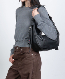 SSRL（シエスタ ロイヤル レーベル）の「Voyager Bag (Small) / Black (Cow Leather)（ショルダーバッグ）」