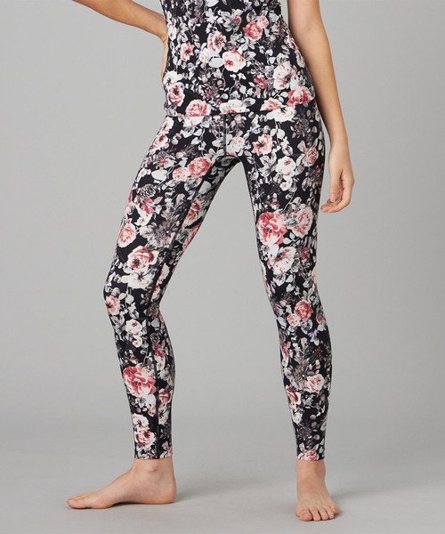 Chacott（チャコット）の「ホリデーローズレギンス（レギンス/スパッツ・レディース・ブラック/ホワイト・M）」の2枚目の写真
