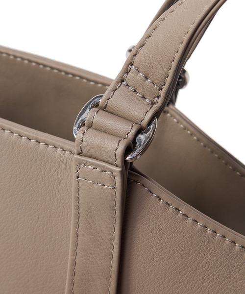 MEN'S BIGI(メンズビギ)の「【SEEKER/シーカー】別注 ソフトレザー2wayトートバッグ(トートバッグ・メンズ・ブラック/グレー系その他・FREE)」の14枚目の写真