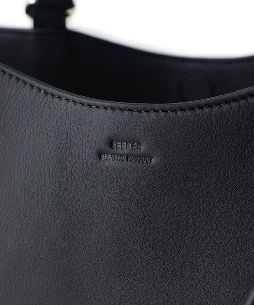 MEN'S BIGI(メンズビギ)の「【SEEKER/シーカー】別注 ソフトレザー2wayトートバッグ(トートバッグ・メンズ・ブラック/グレー系その他・FREE)」の20枚目の写真