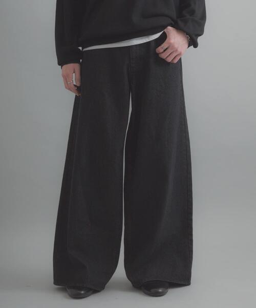 SENSE OF PLACE by URBAN RESEARCH（センスオブプレイスバイアーバンリサーチ）の「『一部WEB限定カラー』ヴィンテージライクデニムワイドパンツ（デニムパンツ・メンズ・ワンウォッシュ/ブラック系その他/ライトカーキ/インディゴブルー/ブラック・MEDIUM/X-LARGE/LARGE）」の3枚目の写真