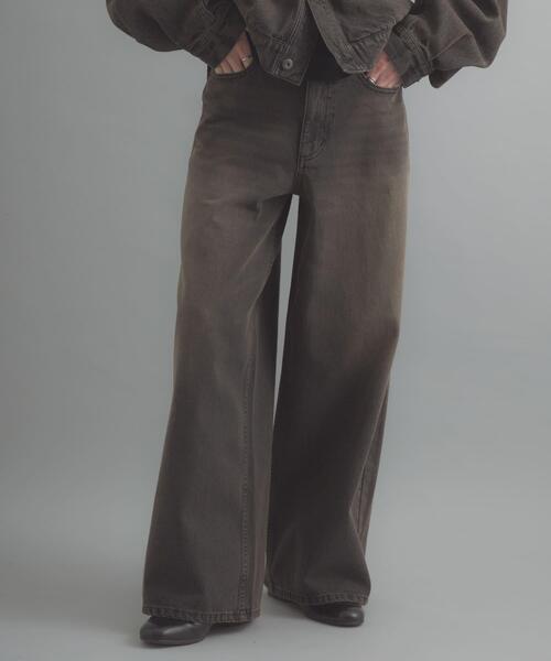 SENSE OF PLACE by URBAN RESEARCH（センスオブプレイスバイアーバンリサーチ）の「『一部WEB限定カラー』ヴィンテージライクデニムワイドパンツ（デニムパンツ・メンズ・ワンウォッシュ/ブラック系その他/ライトカーキ/インディゴブルー/ブラック・MEDIUM/X-LARGE/LARGE）」の16枚目の写真