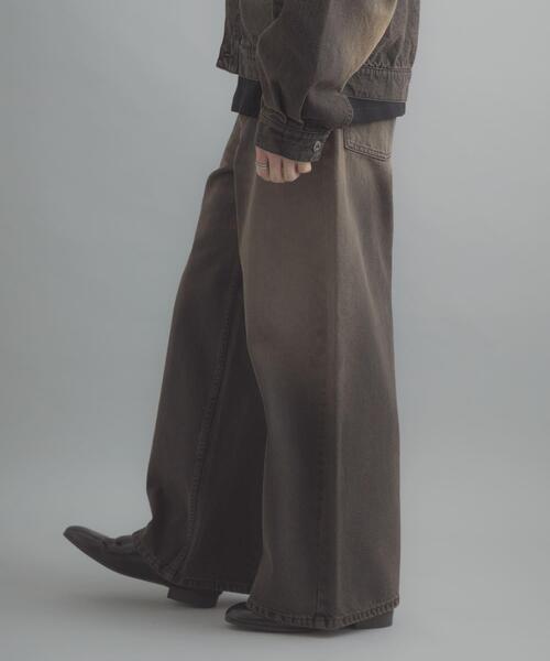 SENSE OF PLACE by URBAN RESEARCH（センスオブプレイスバイアーバンリサーチ）の「『一部WEB限定カラー』ヴィンテージライクデニムワイドパンツ（デニムパンツ・メンズ・ワンウォッシュ/ブラック系その他/ライトカーキ/インディゴブルー/ブラック・MEDIUM/X-LARGE/LARGE）」の19枚目の写真