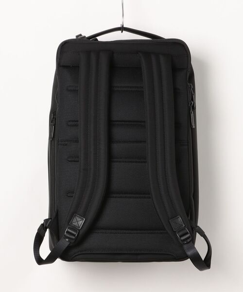 ZERO HALLIBURTON(ゼロハリバートン)の「ZEST2 Backpack B4 15.6インチPC 81333(バックパック/リュック・メンズ・ブラック/ブルーグレー・FREE)」の3枚目の写真