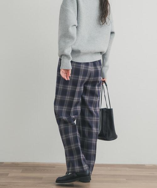 URBAN RESEARCH DOORS（アーバンリサーチドアーズ）の「『UR TECH』チェックストレートイージーパンツ（その他パンツ・レディース・ネイビー/ブラック・SMALL/MEDIUM）」の6枚目の写真