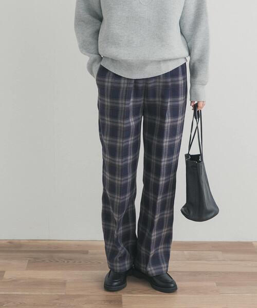 URBAN RESEARCH DOORS（アーバンリサーチドアーズ）の「『UR TECH』チェックストレートイージーパンツ（その他パンツ・レディース・ネイビー/ブラック・SMALL/MEDIUM）」の8枚目の写真