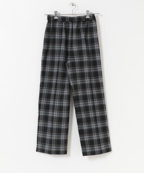 URBAN RESEARCH DOORS（アーバンリサーチドアーズ）の「『UR TECH』チェックストレートイージーパンツ | イージーケア/保温/暖かい/お仕事/通勤/オフィスカジュアル/冬服（その他パンツ・レディース・ネイビー/ブラック・SMALL/MEDIUM）」の5枚目の写真
