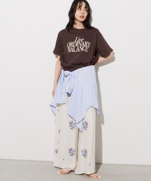 Unitage(ユニテージ)の「【汗染み防止加工】メッセージロゴプリントTEE(Tシャツ/カットソー・レディース・チャコールグレー/ブラウン/アイボリー・FREE)」の4枚目の写真