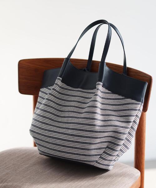 Reflect（リフレクト）の「【しっかり容量◎】キャンバス地ボーダートートバッグ（トートバッグ・レディース・ベージュ系その他6/ネイビー系2・00）」の2枚目の写真
