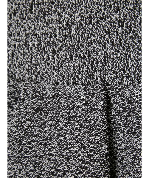 FRAY I.D（フレイアイディー）の「ランダムペプラムニットベアトップス（チューブトップ・レディース・ブルー/ブラック/マルチ/ベージュ・F）」の16枚目の写真