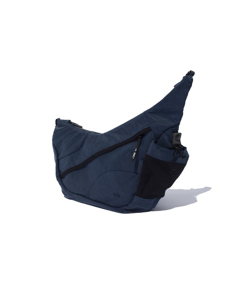 F/CE. （エフシーイー）の「F/CE. TEXTURED TWILL HORN MINI SHOULDER BAG / エフシーイー テクスチャードツイル ホーン ミニショルダーバッグ（ショルダーバッグ・メンズ・ネイビー/ブラック・FREE）」の5枚目の写真