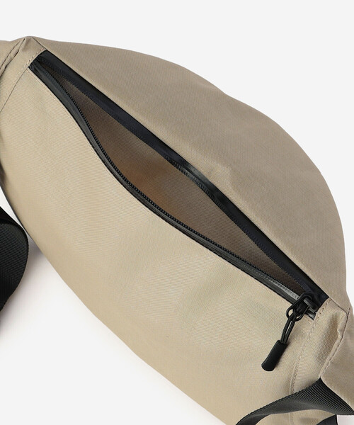 BAGJACK（バッグジャック）の「bagjack |〈別注〉コブラバックル ビッグヒップバッグ UNISEX（ボディバッグ/ウエストポーチ・レディース・カモフラージュ/オレンジ/ベージュ/ブラック・ONE）」の11枚目の写真