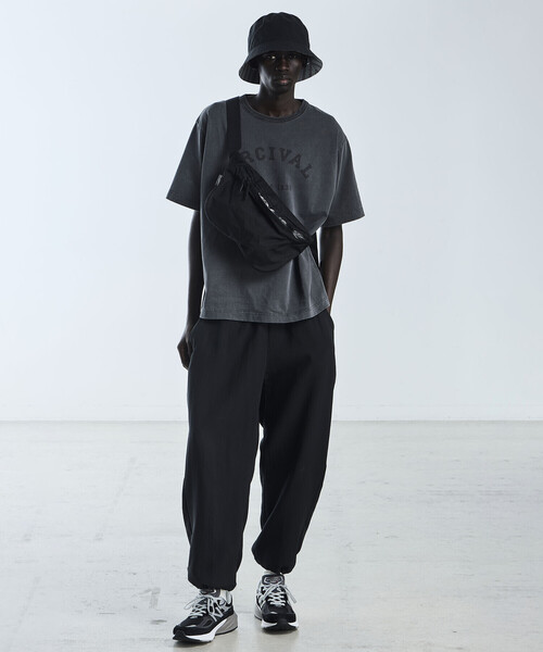 BAGJACK（バッグジャック）の「bagjack |〈別注〉コブラバックル ビッグヒップバッグ UNISEX（ボディバッグ/ウエストポーチ・レディース・カモフラージュ/オレンジ/ベージュ/ブラック・ONE）」の15枚目の写真