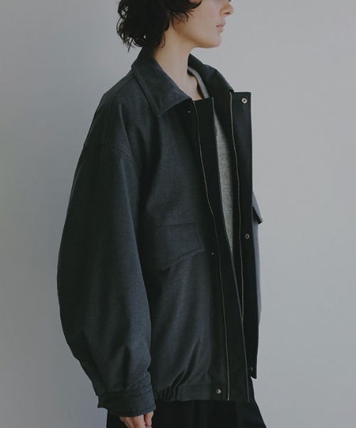 ETRE TOKYO(エトレトウキョウ)の「パディングワークブルゾン(ブルゾン・レディース・ベージュ/グレー・S/M)」の13枚目の写真