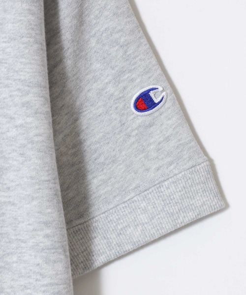 Champion(チャンピオン)の「Champion/チャンピオン コットンUSA 裏毛 ロゴワッペン ワンポイント刺繍 半袖スウェット トレーナー/レディース(スウェット・レディース・ネイビー/レッド/オリーブドラブ/アッシュグレー/オフホワイト/ブラック・M/L)」の22枚目の写真