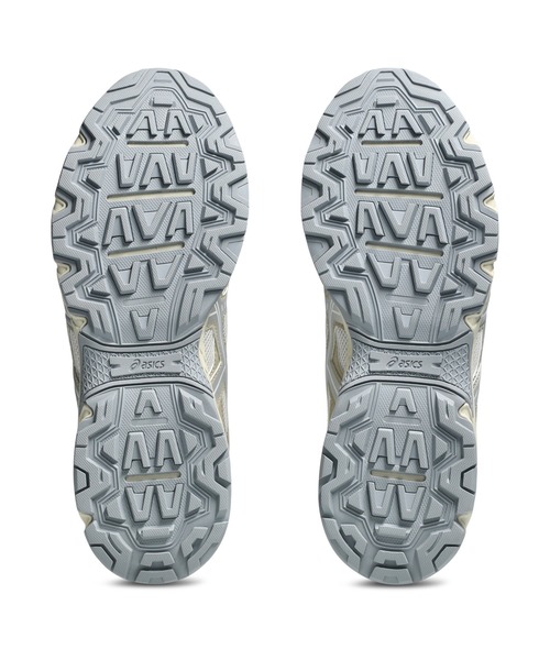 ASICS(アシックス)の「GEL-NUNOBIKI / ゲルヌノビキ(スニーカー・メンズ・ホワイト×グレー・23.5/24/24.5/26.5/27.5/23/26/28/25.5/27/28.5/25)」の7枚目の写真